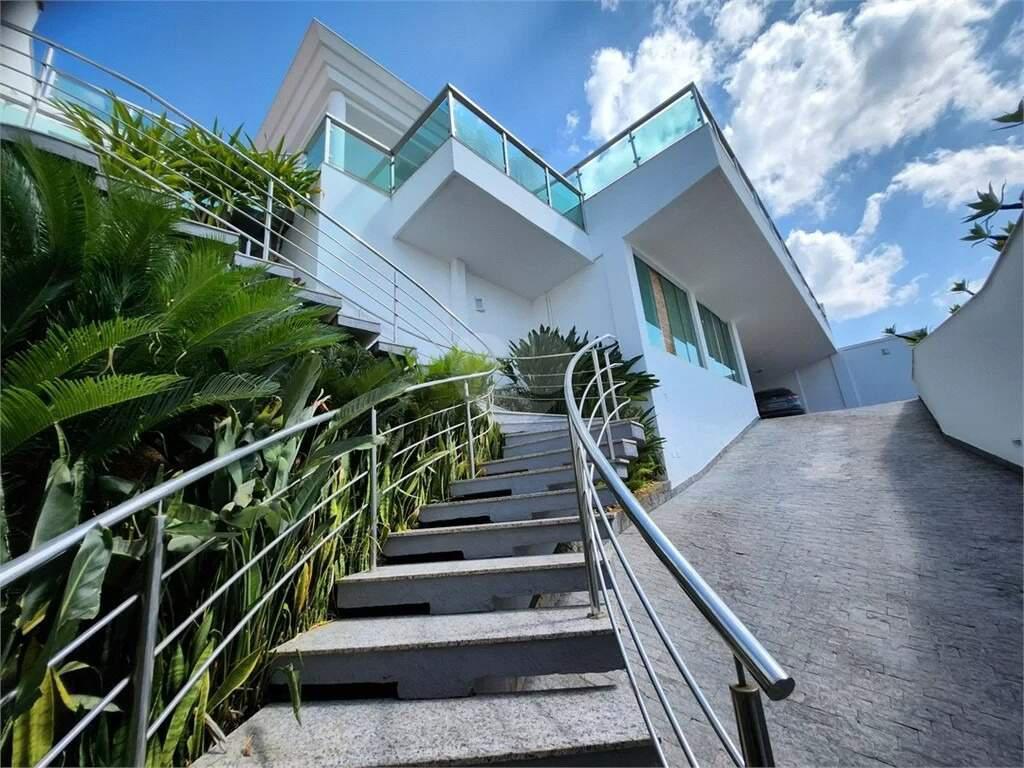 Casa, Comiteco, 5 Quartos, 4 Vagas, 3 Suítes