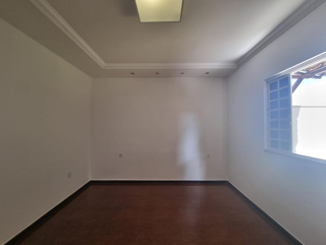 Casa, Jardim Riacho das Pedras, 3 Quartos, 2 Vagas, 1 Suíte