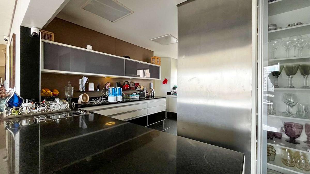 Apartamento, Sion, 4 Quartos, 2 Vagas, 1 Suíte