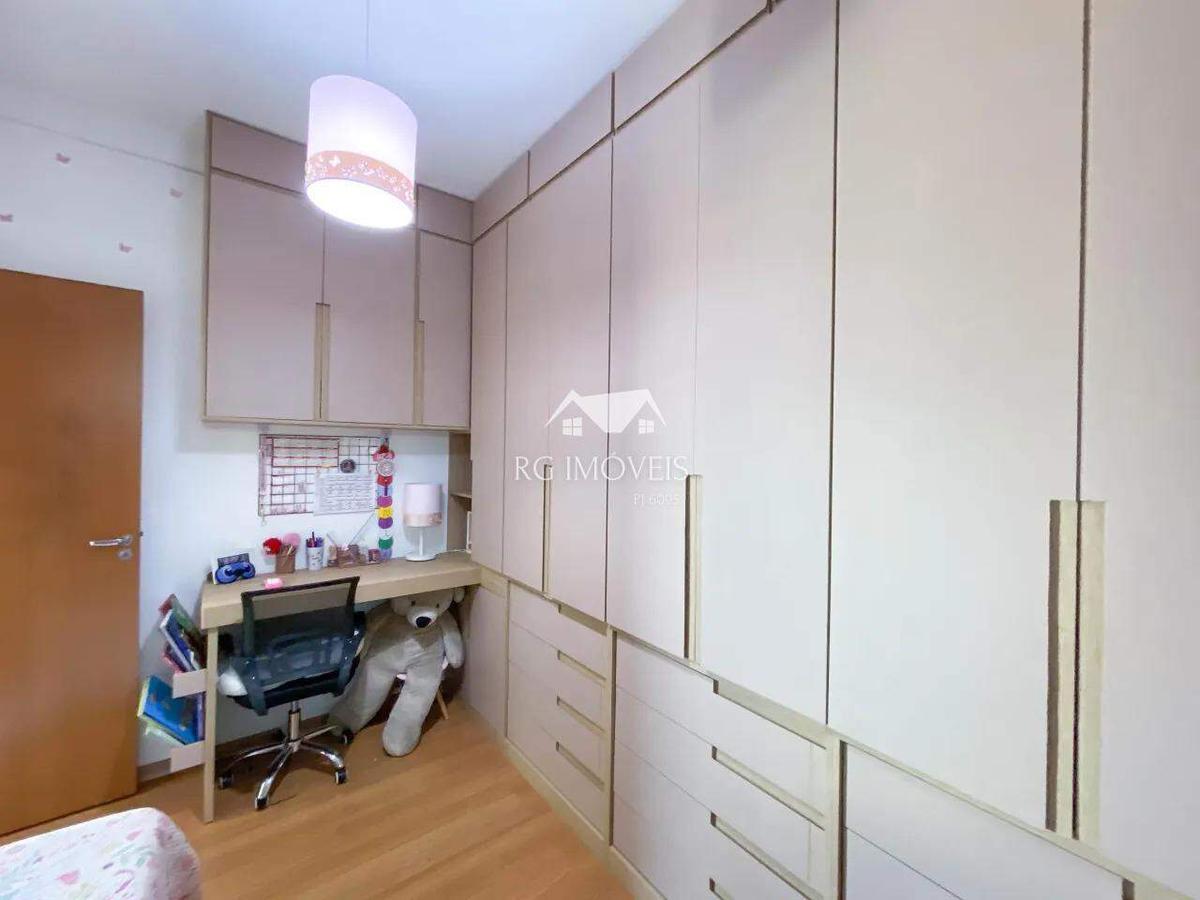 Apartamento, Miramar (barreiro), 2 Quartos, 2 Vagas, 1 Suíte