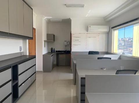 Sala, Santa Mônica, 0 Quarto, 0 Vaga