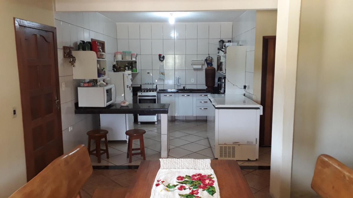 Hotel, Retiro do Chalé, 4 Quartos, 3 Vagas, 2 Suítes