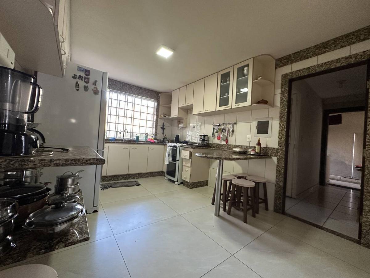 Casa, Giovanini, 3 Quartos, 4 Vagas, 2 Suítes