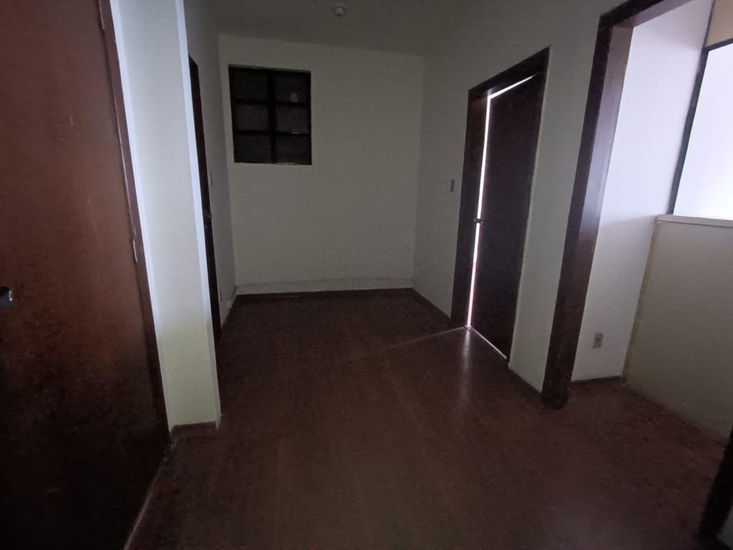 Sala, Centro, 0 Quarto, 0 Vaga