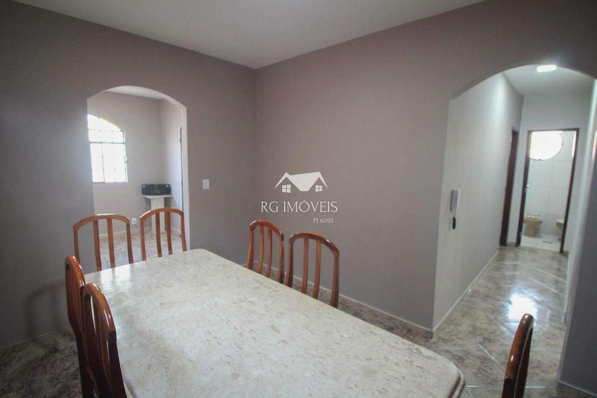 Casa, Milionários, 2 Quartos, 1 Vaga, 1 Suíte