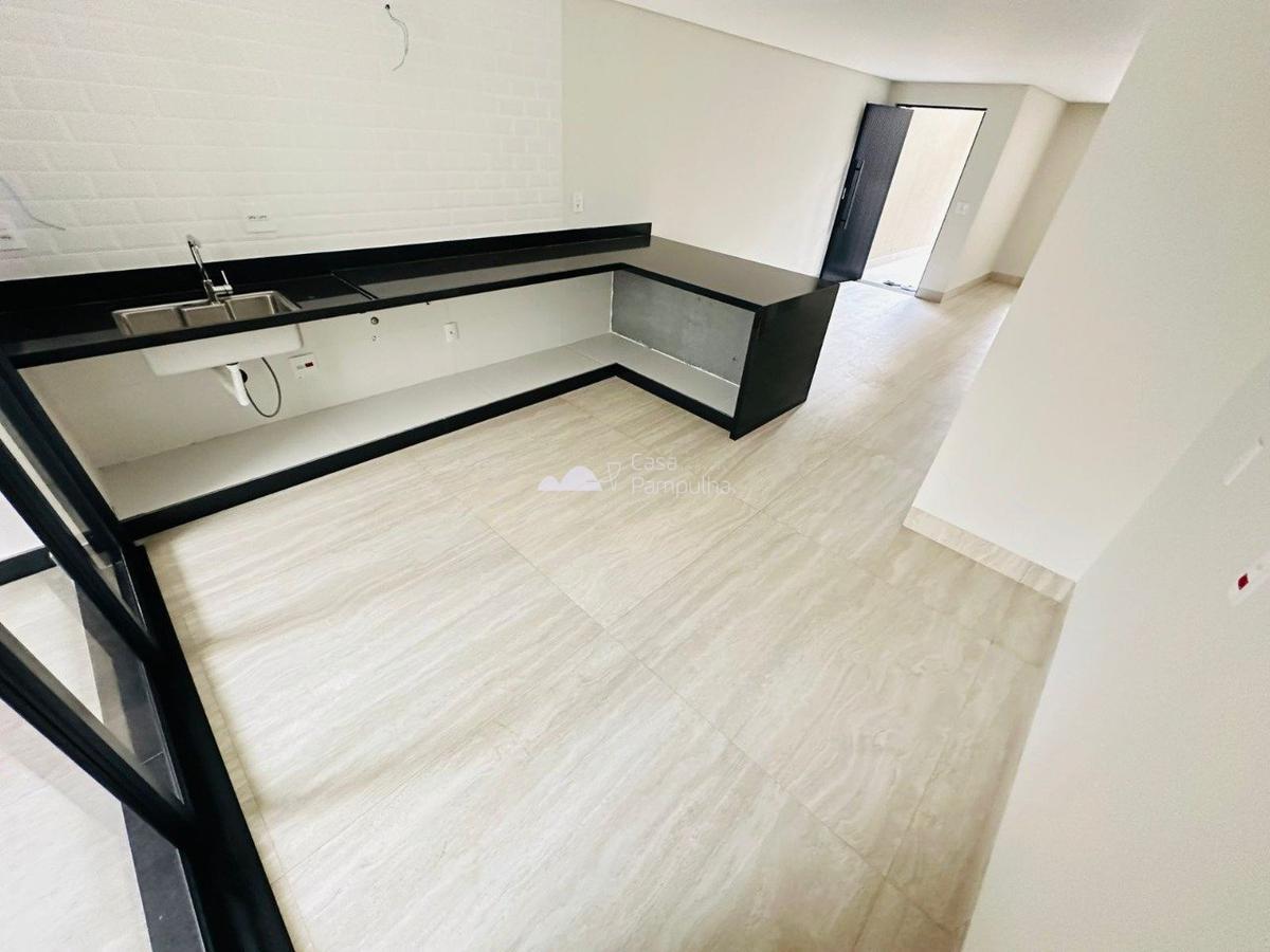 Casa, Jaraguá, 4 Quartos, 3 Vagas, 1 Suíte