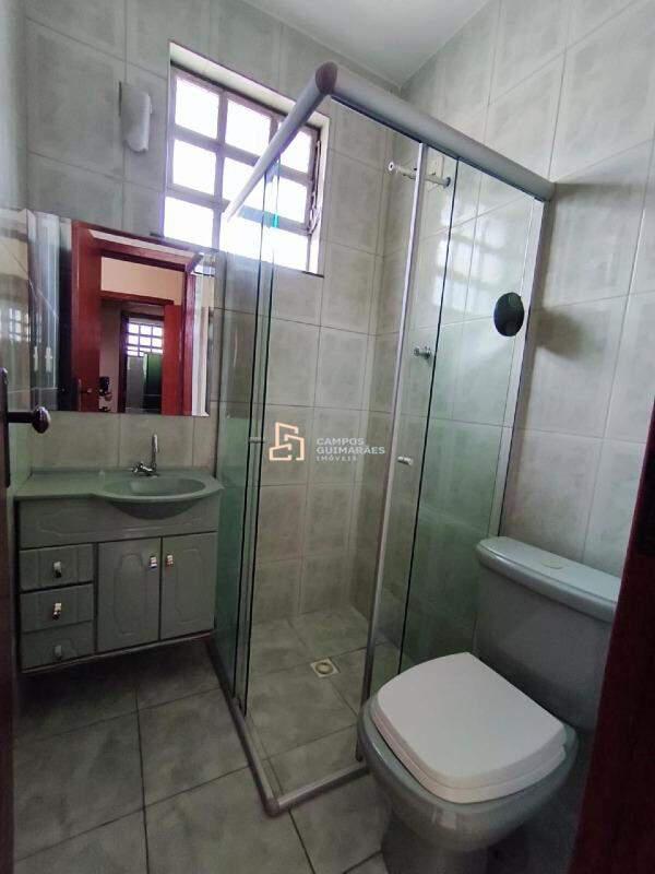 Casa, Barreiro, 2 Quartos, 1 Vaga, 1 Suíte