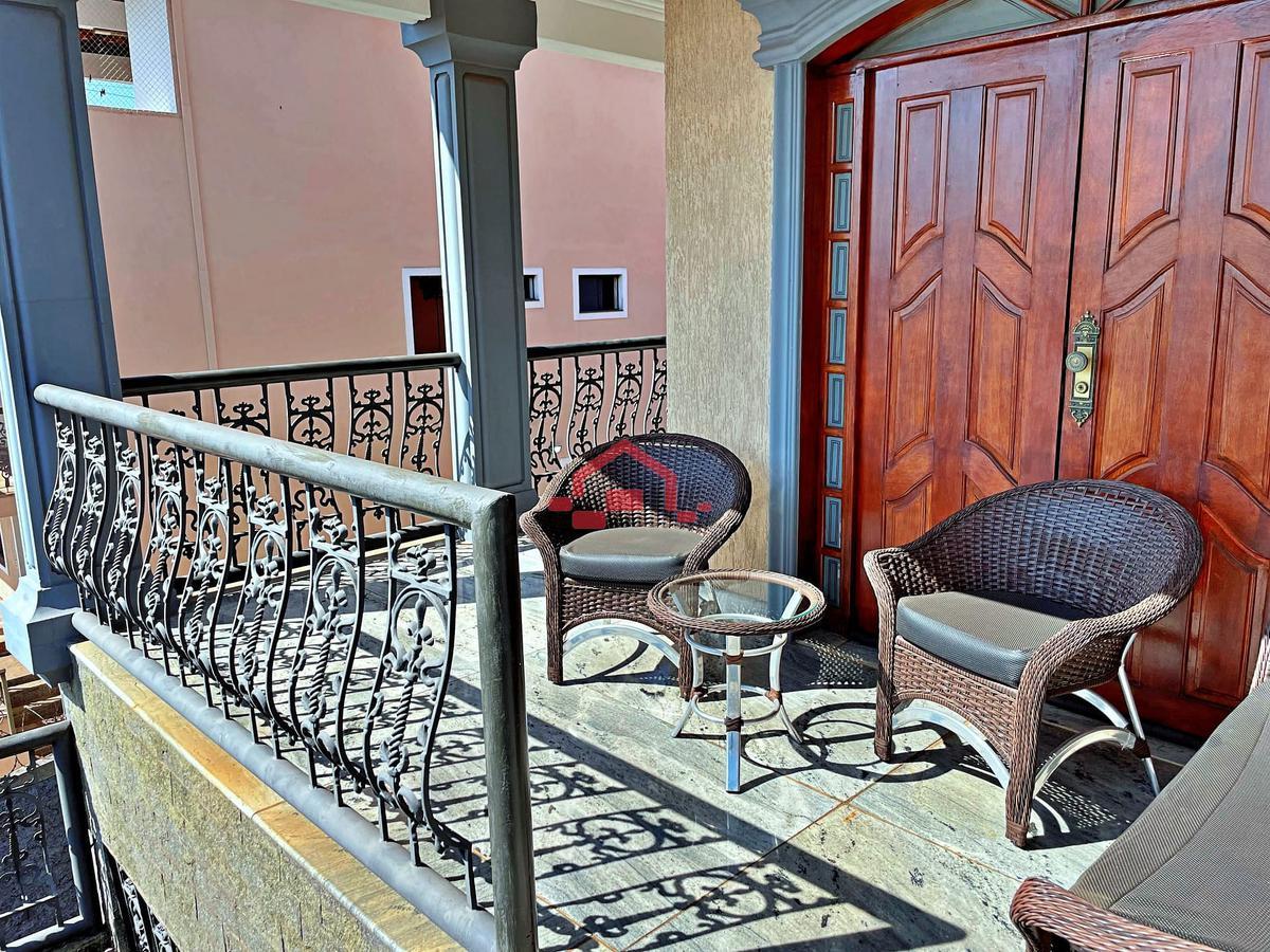 Casa, Trevo, 4 Quartos, 10 Vagas, 1 Suíte