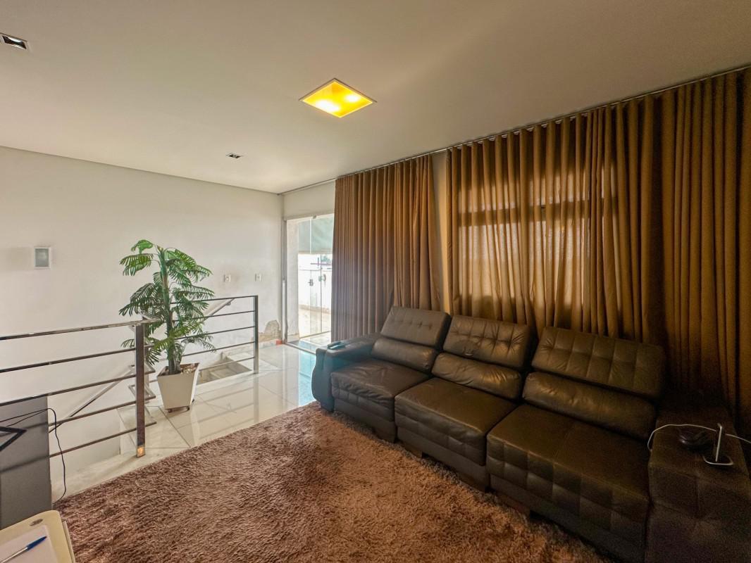 Cobertura, Sagrada Família, 4 Quartos, 4 Vagas, 1 Suíte