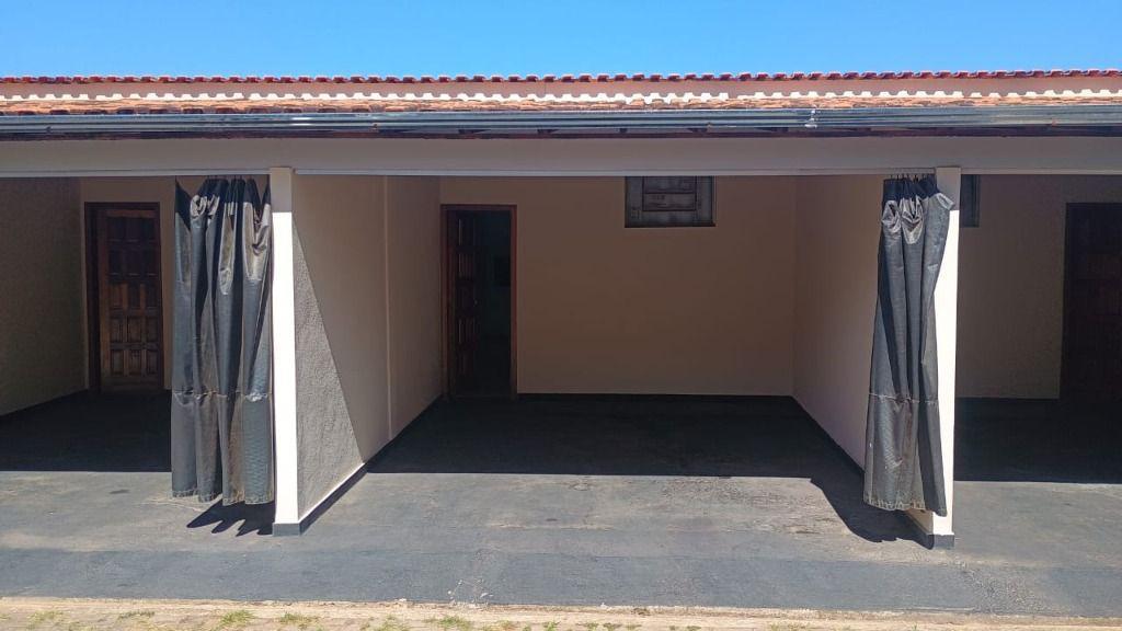 Lote, Adelmolândia, 0 Quarto, 0 Vaga