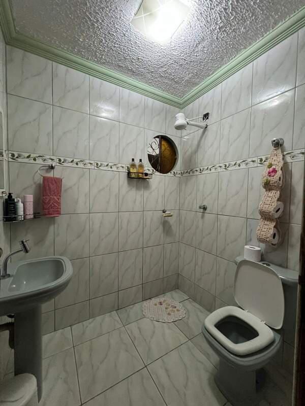 Casa, Teixeira Dias, 4 Quartos, 2 Vagas, 1 Suíte