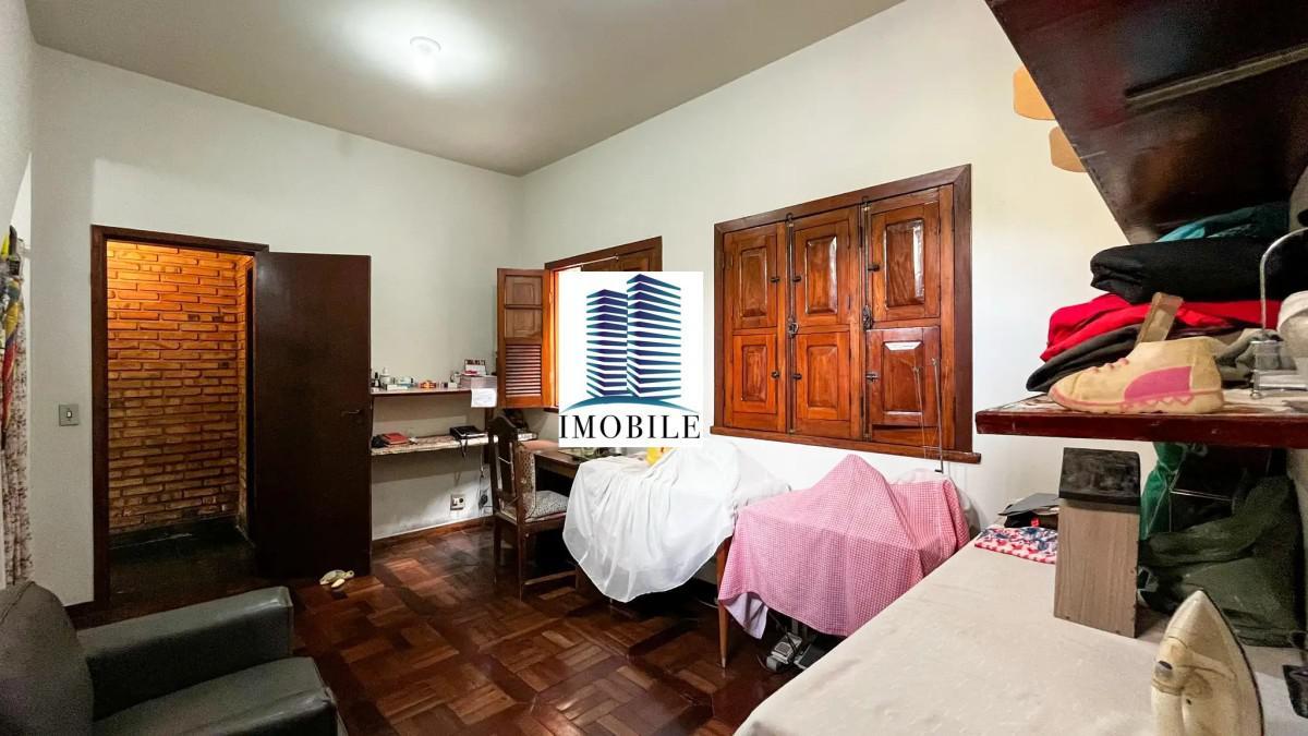 Casa, Luxemburgo, 4 Quartos, 4 Vagas, 2 Suítes