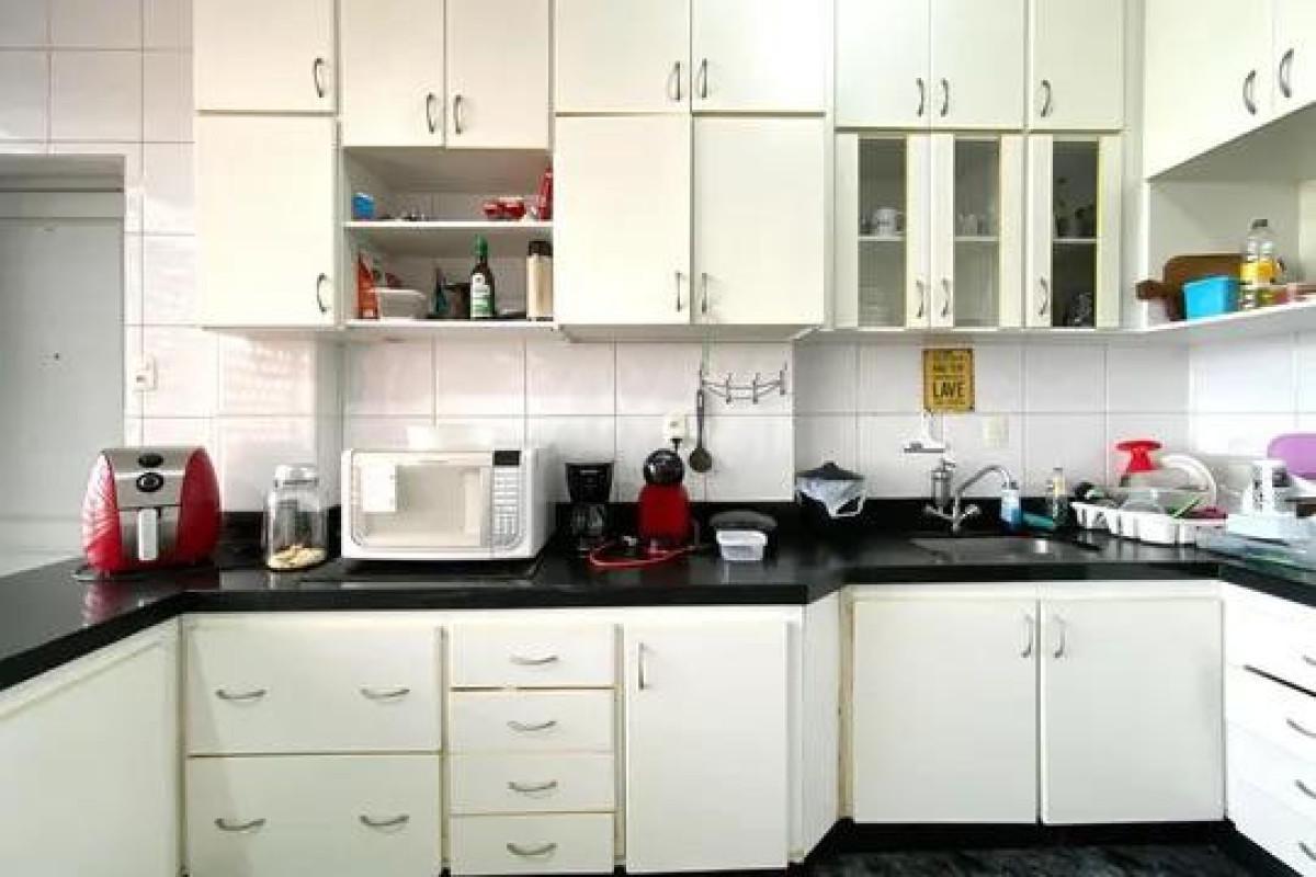 Apartamento, Funcionários, 4 Quartos, 0 Vaga, 1 Suíte