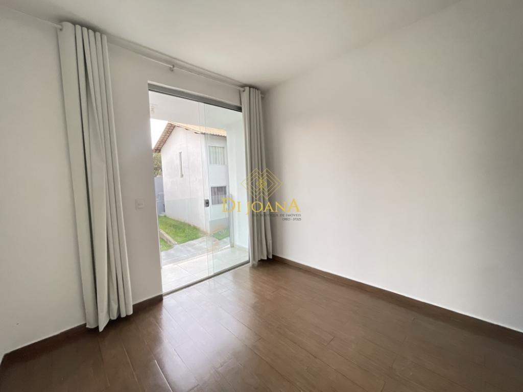 Casa, Bom Retiro, 3 Quartos, 2 Vagas, 2 Suítes