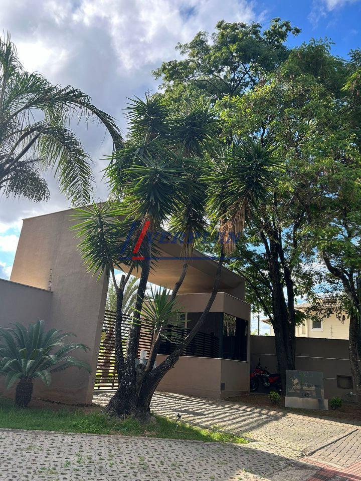 Casa, Trevo, 3 Quartos, 4 Vagas, 2 Suítes