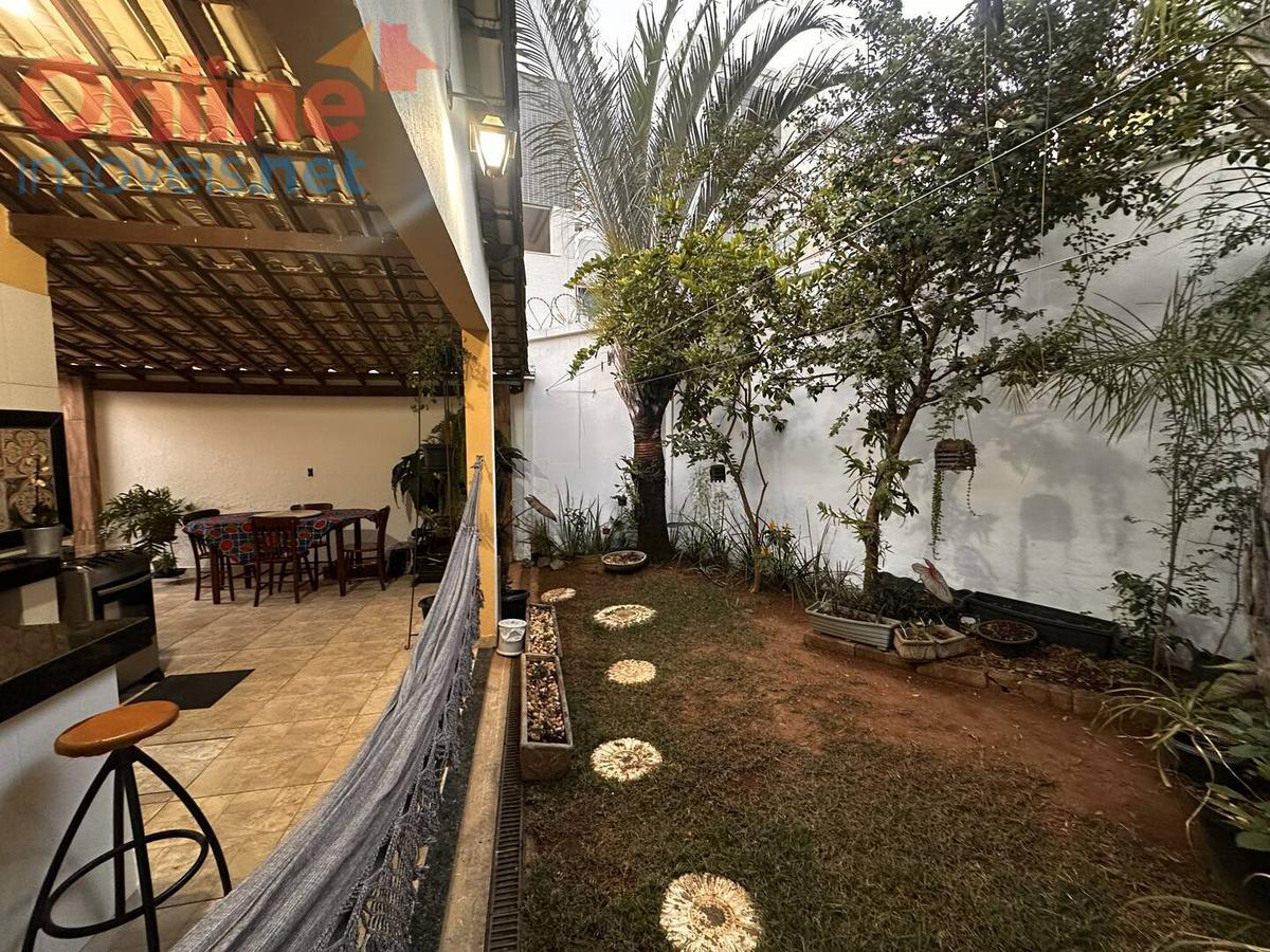 Casa, Fernão Dias, 3 Quartos, 0 Vaga, 1 Suíte