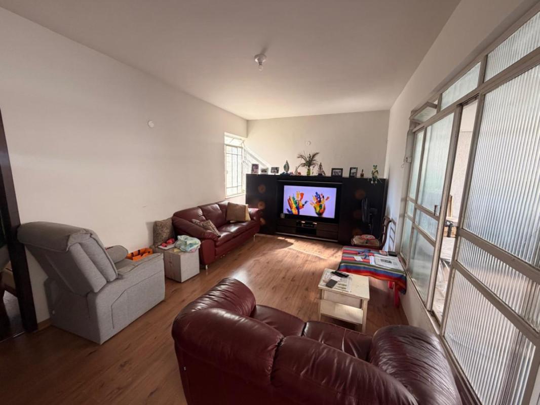 Casa, Anchieta, 5 Quartos, 3 Vagas, 1 Suíte