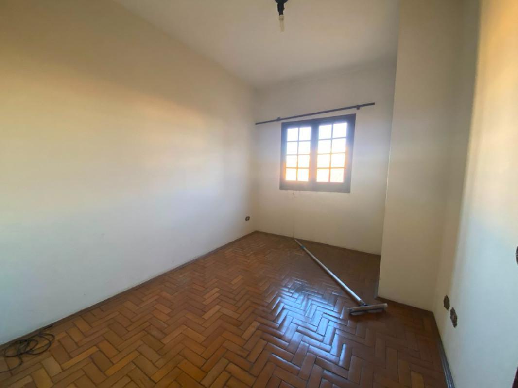 Casa, Centro, 5 Quartos, 1 Vaga, 2 Suítes