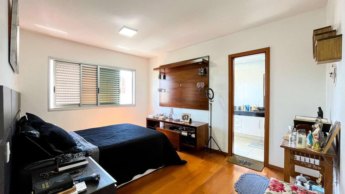 Apartamento, Serra, 3 Quartos, 3 Vagas, 2 Suítes