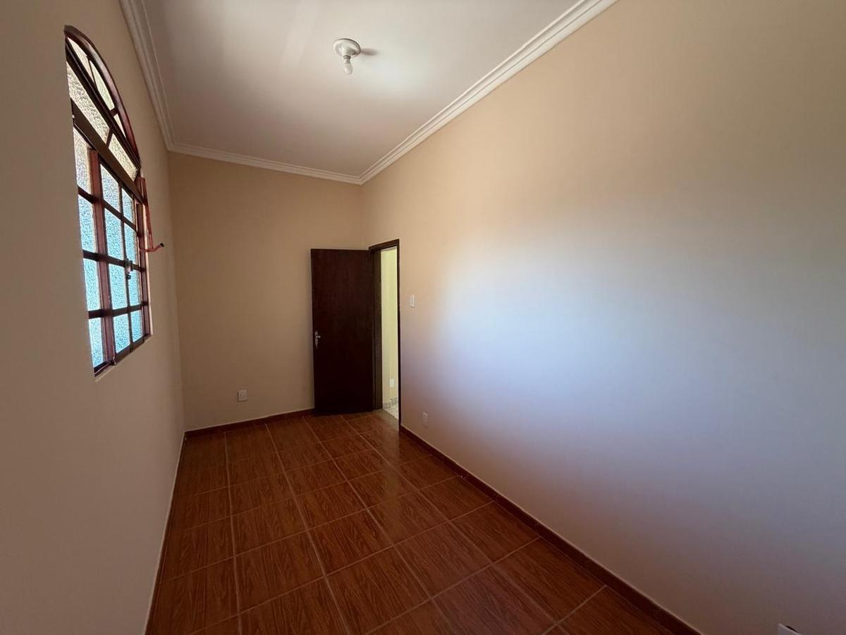 Casa, Alvorada, 4 Quartos, 2 Vagas, 1 Suíte