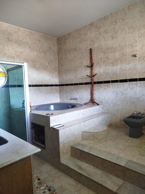 Casa, Jardim Riacho das Pedras, 4 Quartos, 10 Vagas, 1 Suíte