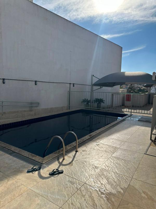 Apartamento, Santa Helena (barreiro), 2 Quartos, 1 Vaga