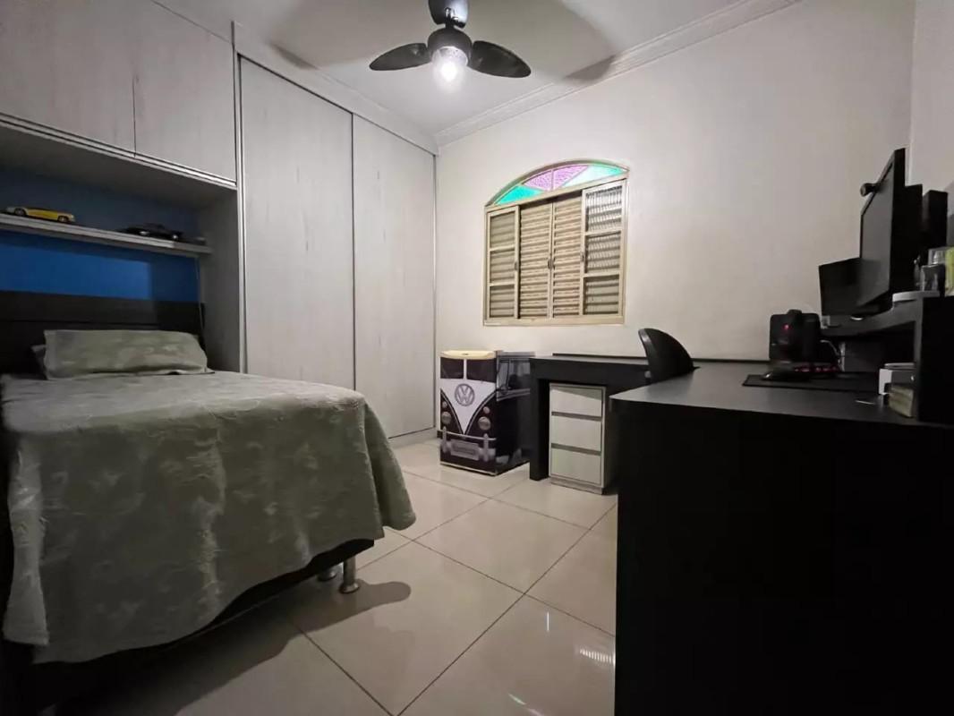 Casa, Santa Helena, 3 Quartos, 2 Vagas, 1 Suíte