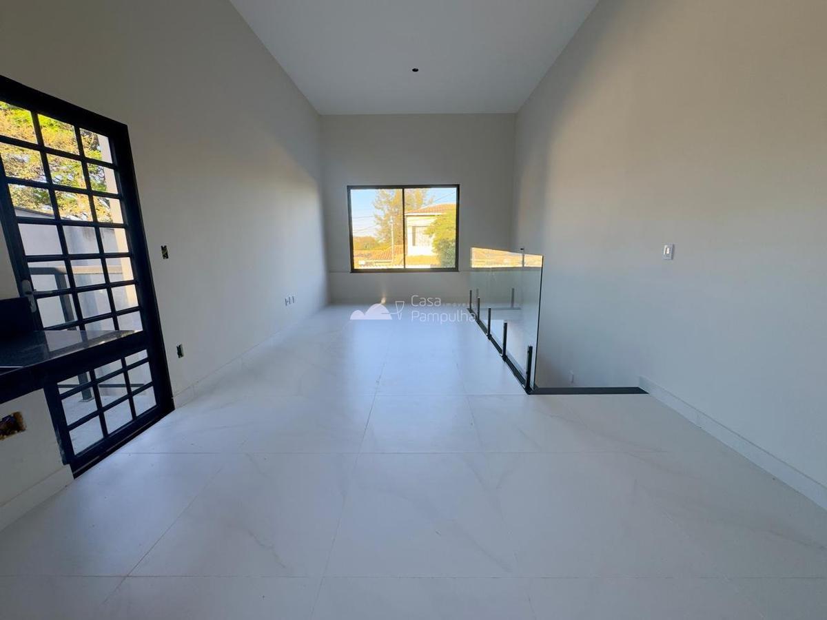 Casa, Trevo, 3 Quartos, 2 Vagas, 1 Suíte