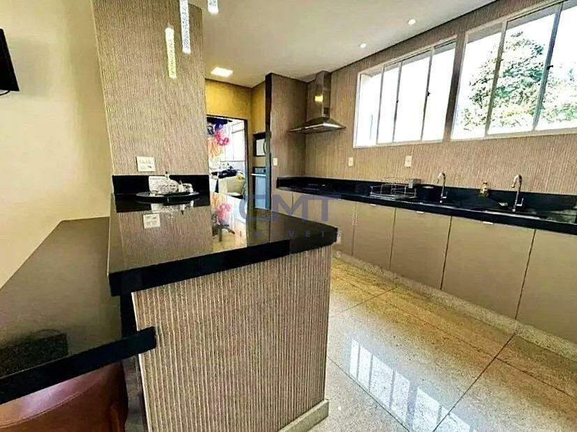 Apartamento, Santo Agostinho, 4 Quartos, 2 Vagas, 1 Suíte