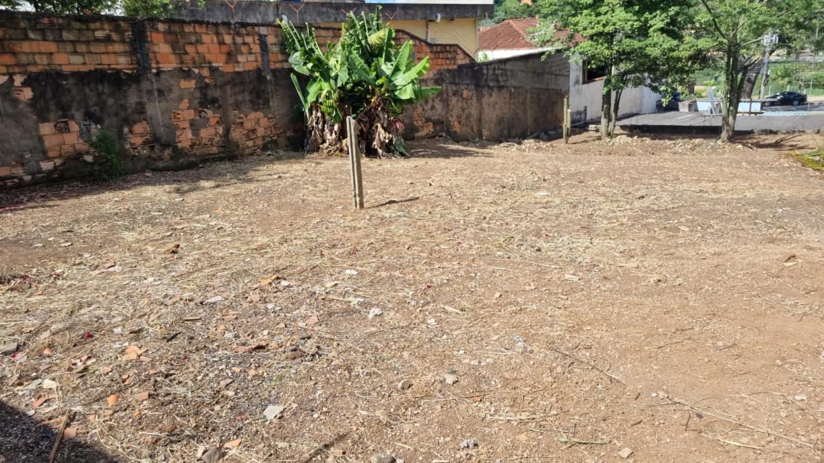 Lote, Tirol, 0 Quarto, 0 Vaga