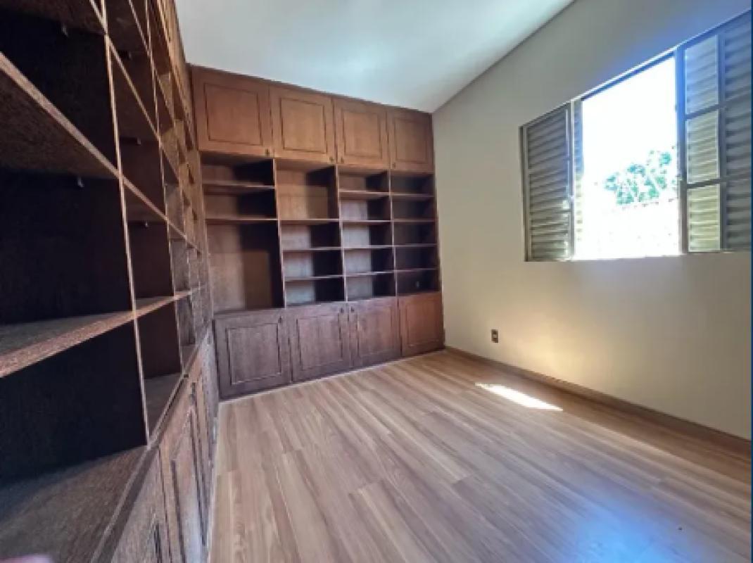 Casa, Padre Eustáquio, 5 Quartos, 2 Vagas, 1 Suíte