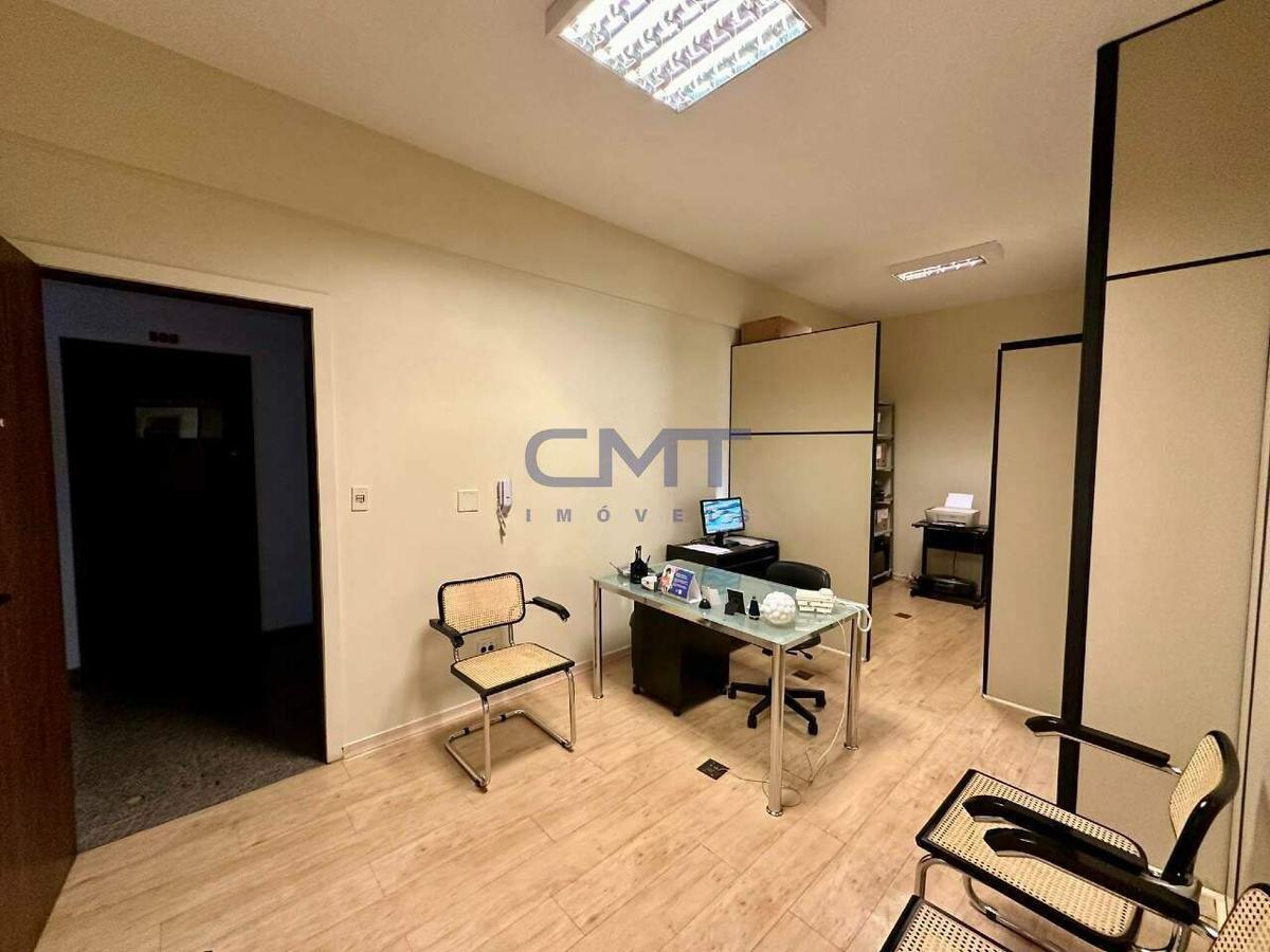 Sala, Estoril, 0 Quarto, 3 Vagas