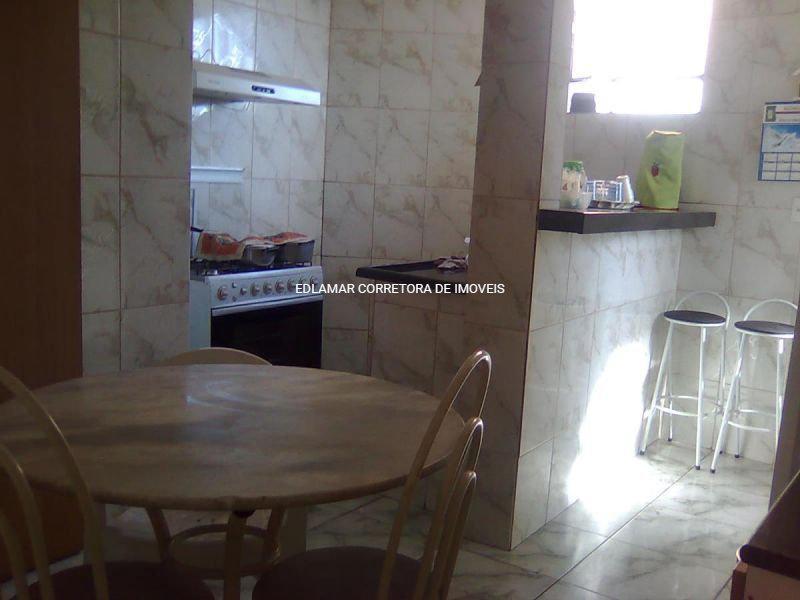 Casa, Bandeirantes, 6 Quartos, 0 Vaga, 2 Suítes