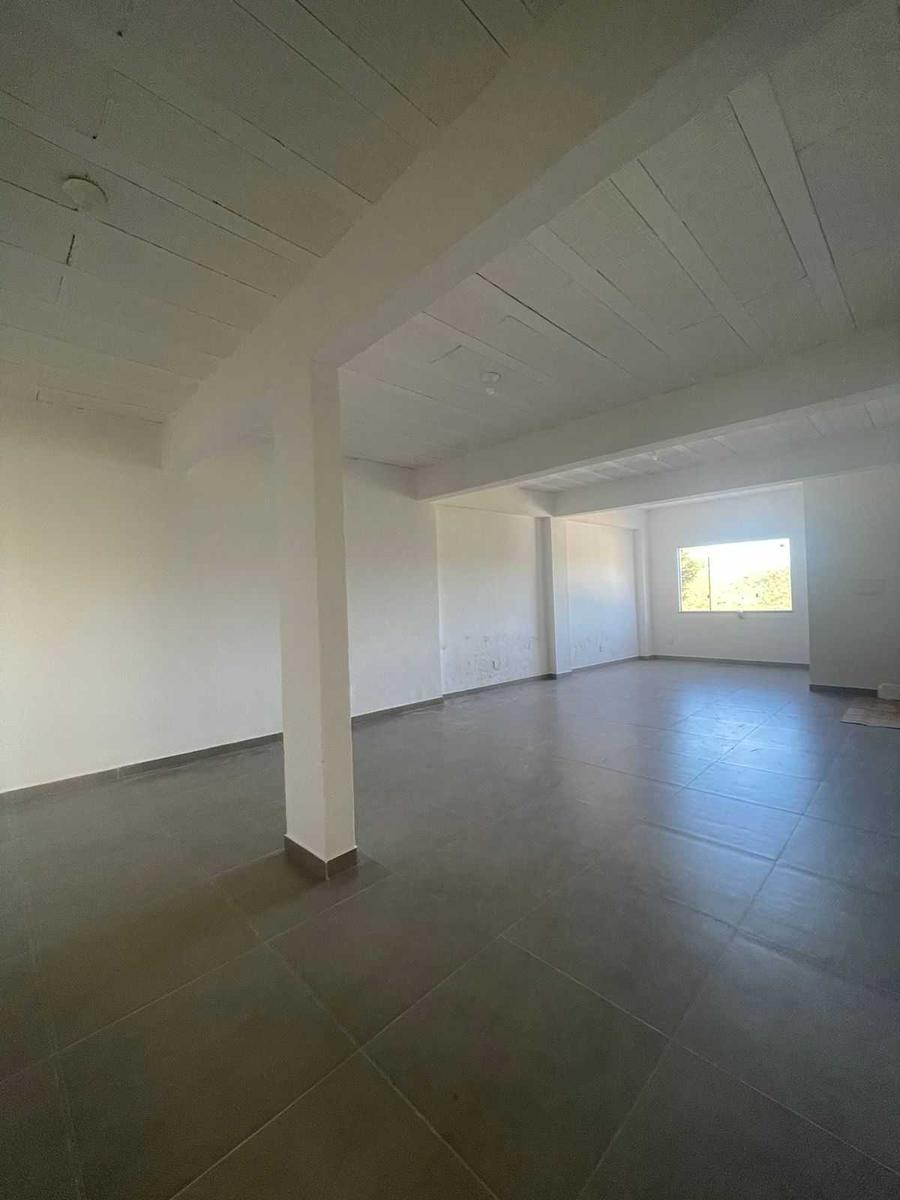 Andar, Adelmolândia, 0 Quarto, 0 Vaga