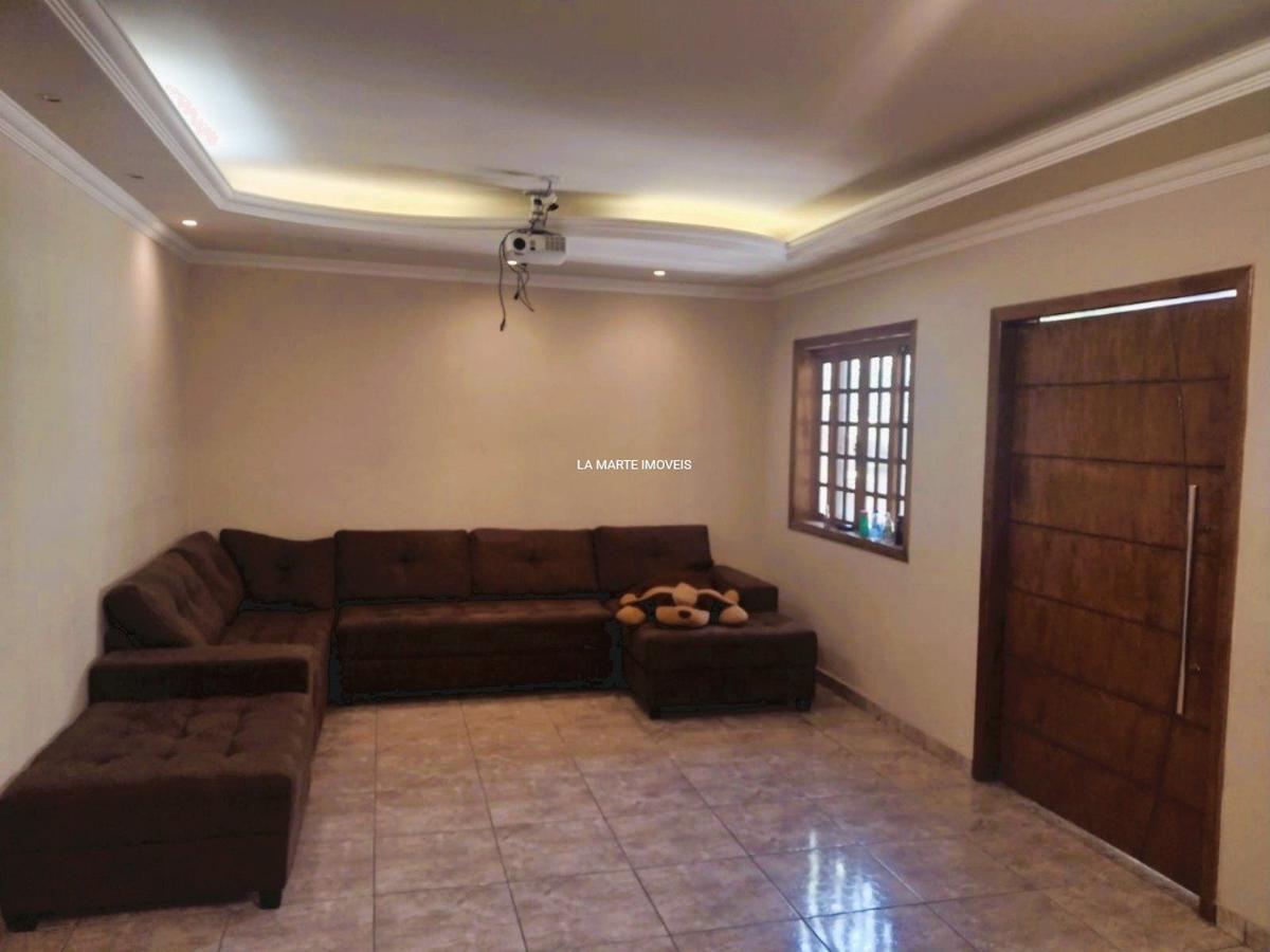Casa, Oitis, 3 Quartos, 4 Vagas, 1 Suíte