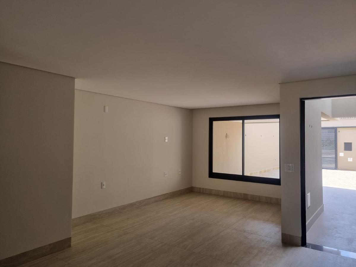 Casa, Jaraguá, 4 Quartos, 4 Vagas, 1 Suíte