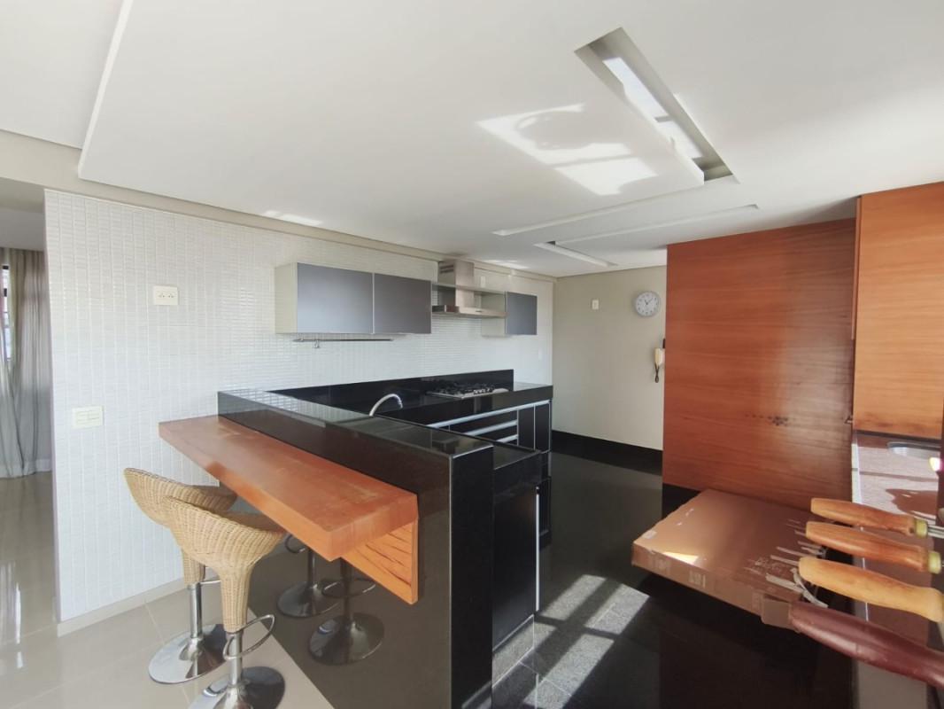 Apartamento, Coração Eucarístico, 4 Quartos, 3 Vagas, 3 Suítes