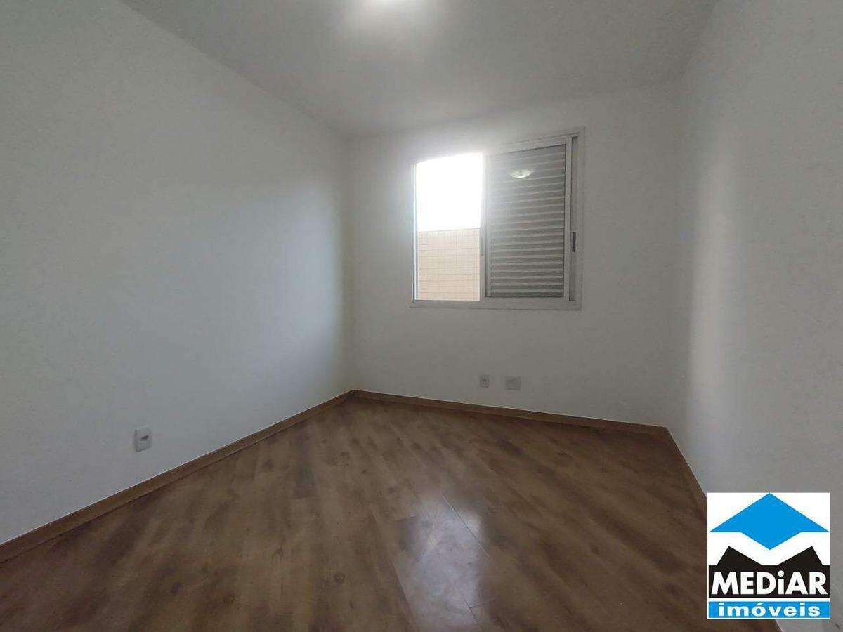 Apartamento, São José, 4 Quartos, 2 Vagas, 2 Suítes