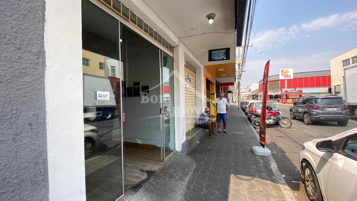 Andar, Centro, 0 Quarto, 0 Vaga