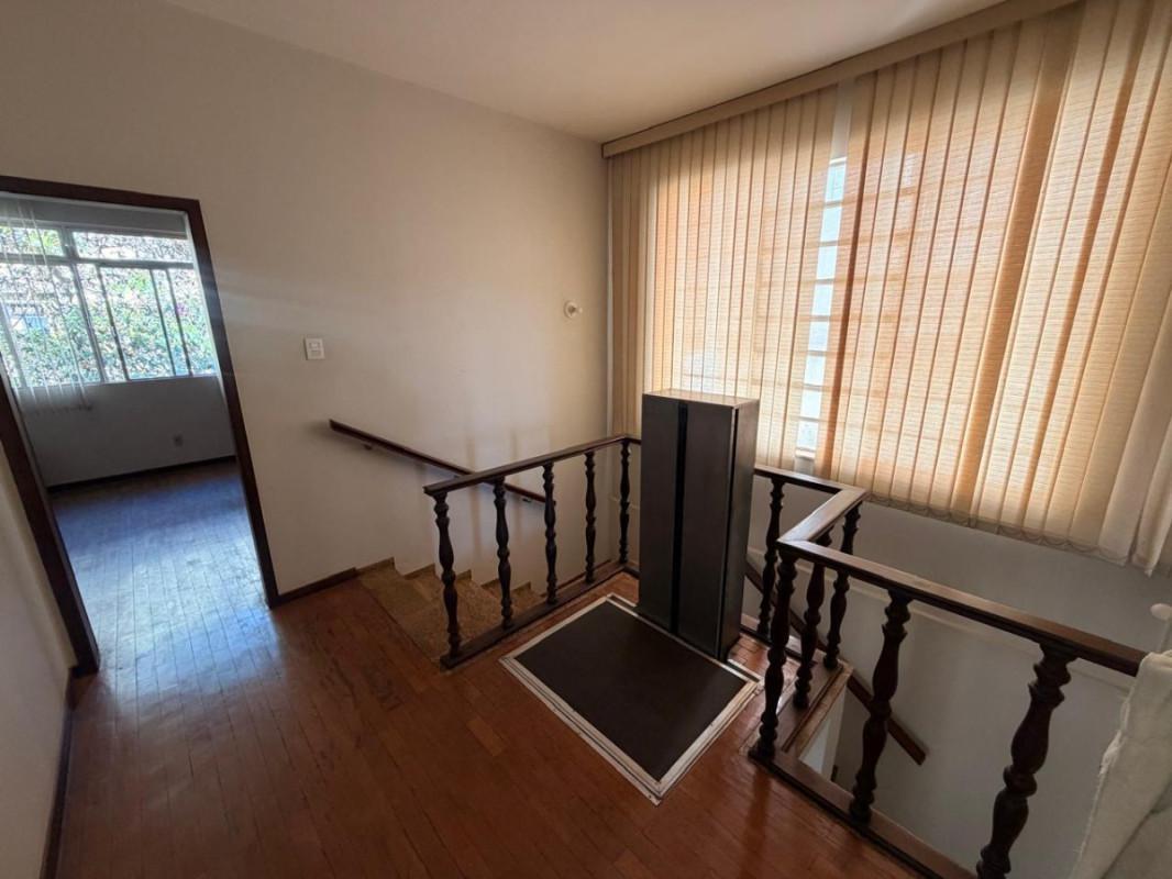 Casa, Anchieta, 5 Quartos, 3 Vagas, 1 Suíte
