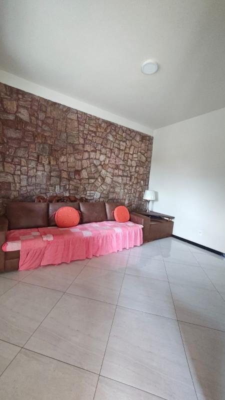 Casa, Barreiro, 3 Quartos, 4 Vagas, 1 Suíte