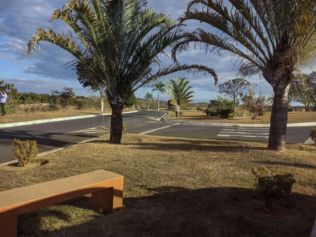 Lote, Centro, 0 Quarto, 0 Vaga