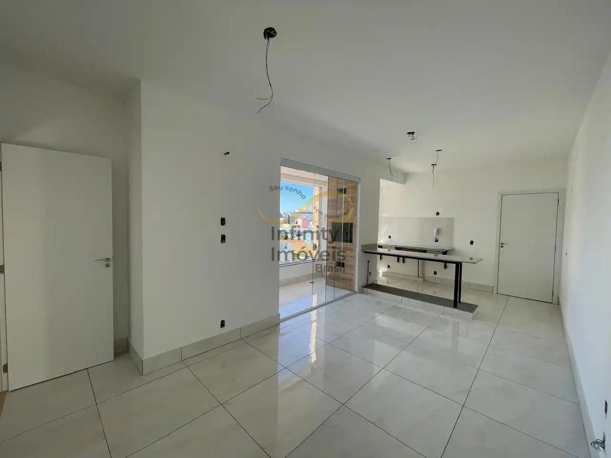 Apartamento, Sagrada Família, 3 Quartos