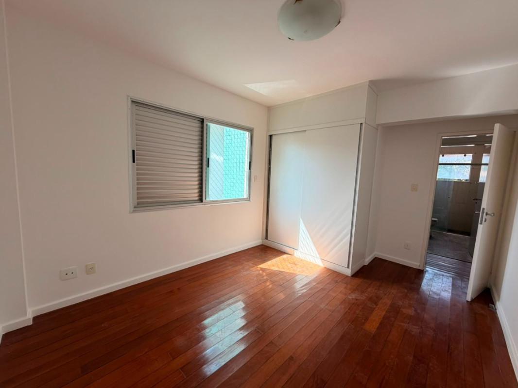 Apartamento, Cruzeiro, 4 Quartos, 2 Vagas, 1 Suíte