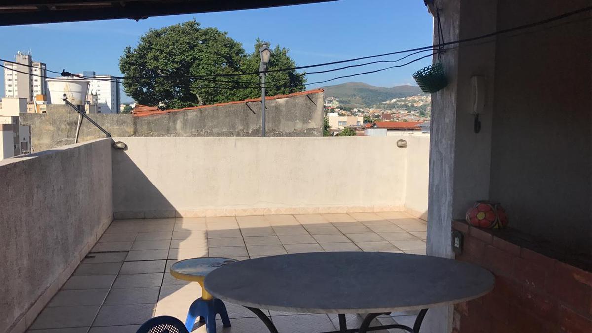 Casa, Sagrada Família, 5 Quartos, 2 Vagas, 2 Suítes