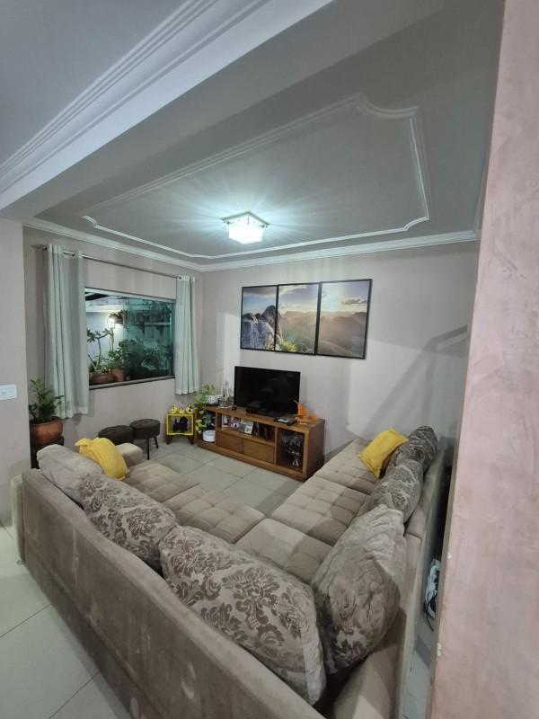 Casa, Cabral, 3 Quartos, 2 Vagas, 1 Suíte