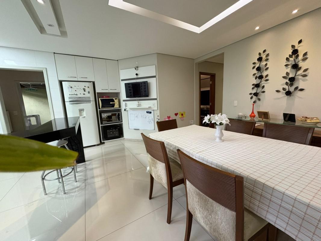 Casa, Serrano, 5 Quartos, 5 Vagas, 1 Suíte