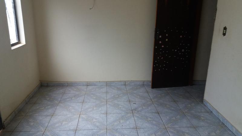 Casa, Centro, 4 Quartos, 0 Vaga, 1 Suíte