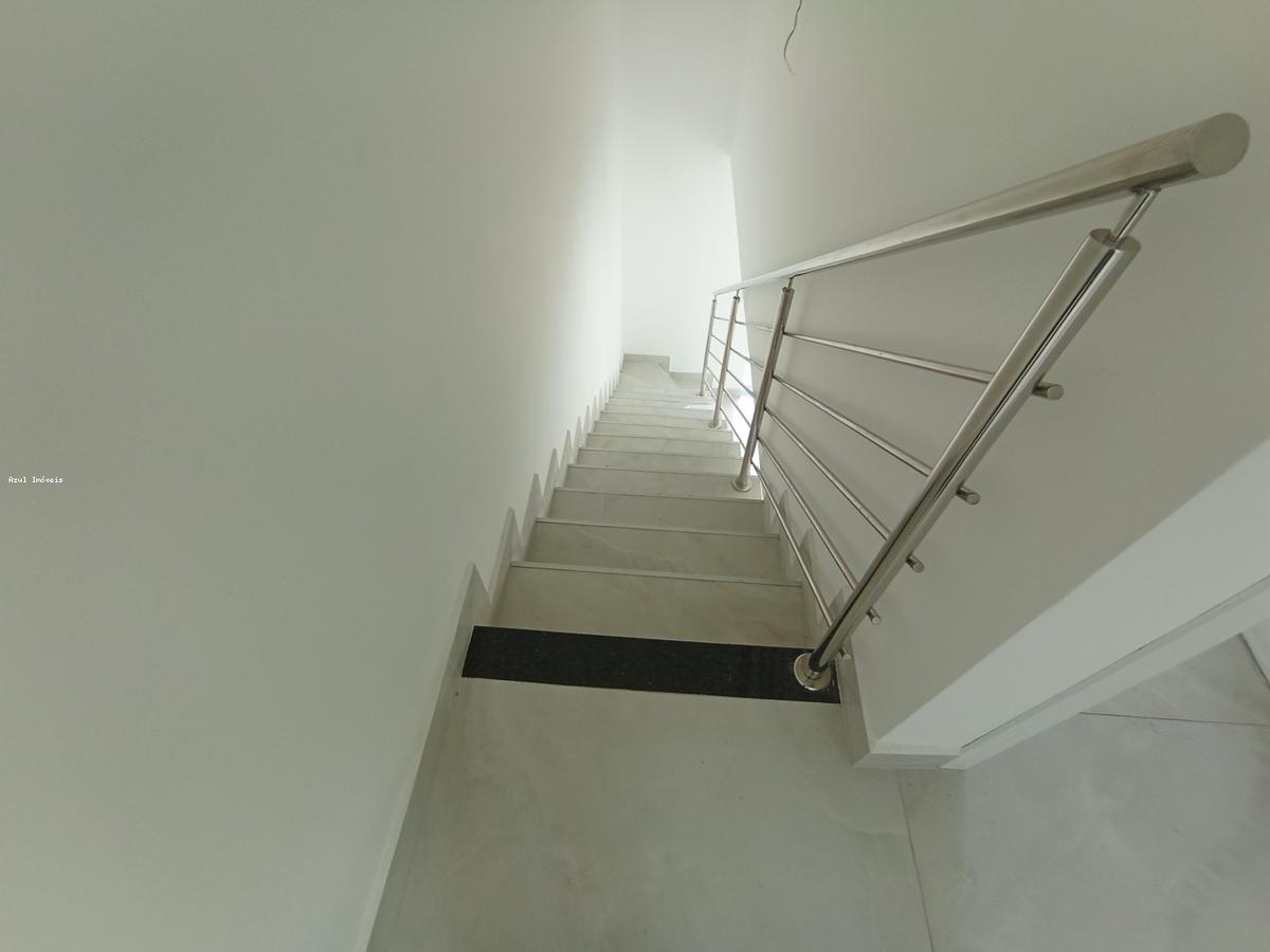 Casa, Planalto, 2 Quartos, 1 Vaga, 2 Suítes