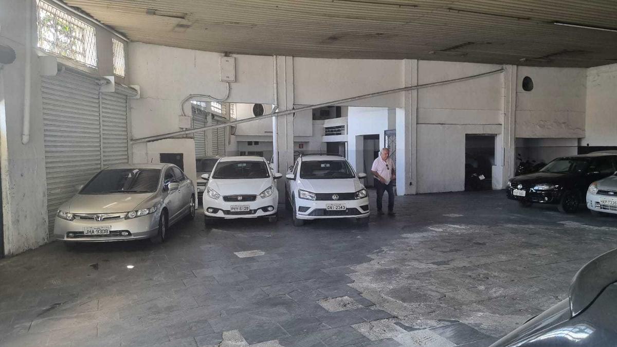 Prédio, Centro, 0 Quarto, 40 Vagas, 9 Suítes